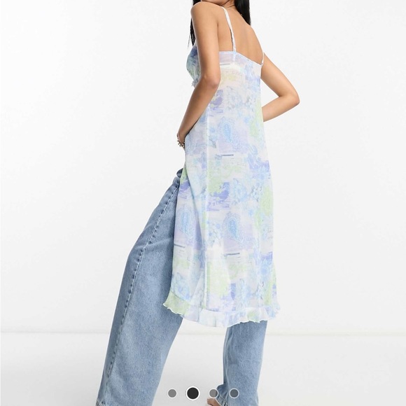 ruffle longline cami with split front in blue paisley print - Picture 2 of 6